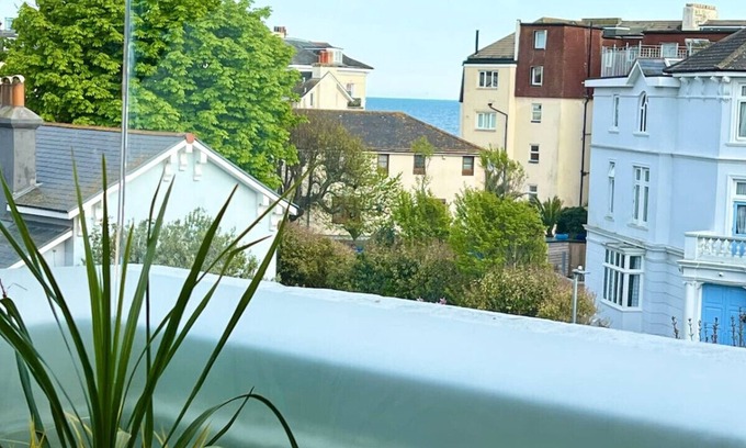 Southsea Apartamento | La playa al final del camino - apartamento familiar con estacionamiento privado
