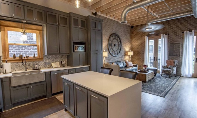 McMinnville Condominio | Roof Top On Main Downtown / McMinnville, TN