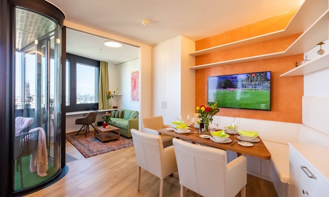 Ottakring Casa | Roof-top panorama suite with distant views over Vienna