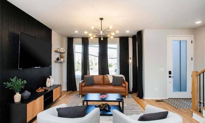 Haynes Area Casa | Rooftop Vibes - Fire Pit + City Views, Sleeps 12!