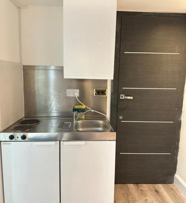 Weavers Casa | Room 1 - En-suite for 3 people