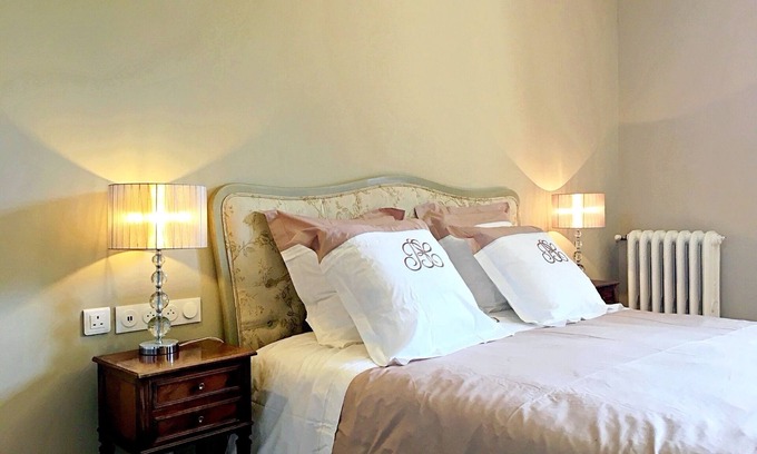 Jarze Cama Y Desayuno | Room 1 King size double bedroom