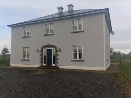 Williamstown Casa | Room 1 Williamstown, Ireland