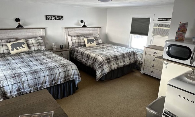 Schroon Lake Hotel | Room 107 two queen beds