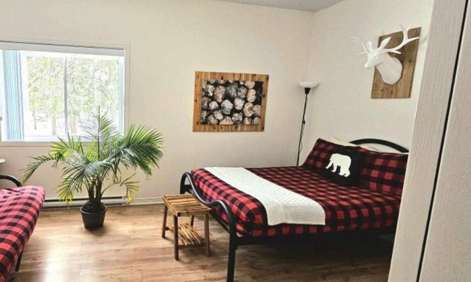 Saint Donat Cama Y Desayuno | Room 2: The Quebecer