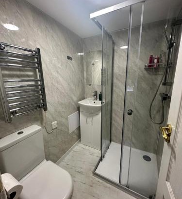 Weavers Casa | Room 2 - En-suite for 2 people