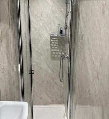 Weavers Casa | Room 3 - En-suite for 2 people