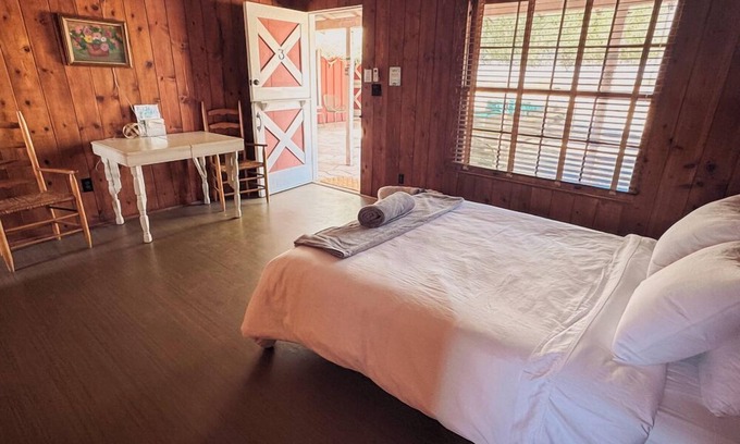 Joshua Tree Hotel | Room #3