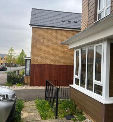 Wolverton Casa | Room 5
