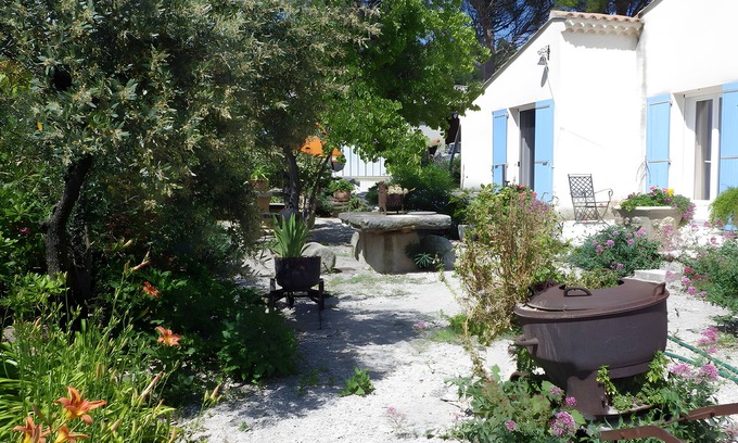 Visan Apartamento | Room 'Bellevue' with Mountain View, Shared Terrace and Wi-Fi