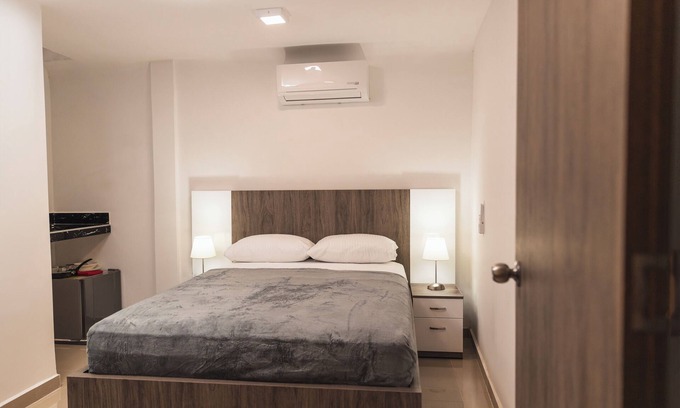 Cali Apartamento | Habitacion por plaza de toros H102
