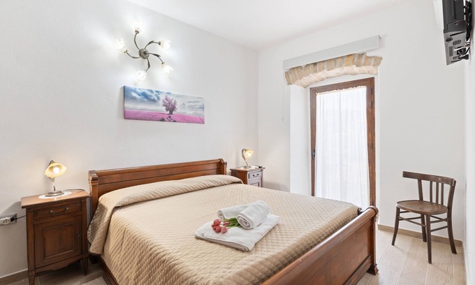 Scano di Montiferro Apartamento | Habitación 'Calliope' con Vista a la Montaña, Wi-Fi y Aire Acondicionado