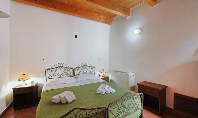 San Marco d'Alunzio Apartamento | Habitación 'Casa Del Pensatore' con Balcón