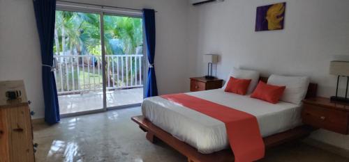 Las Galeras Casa | Room for 2 w kitchen pool close to the beach