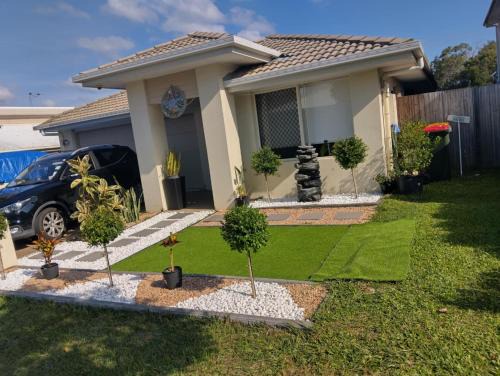 Kallangur Casa | Room for rent