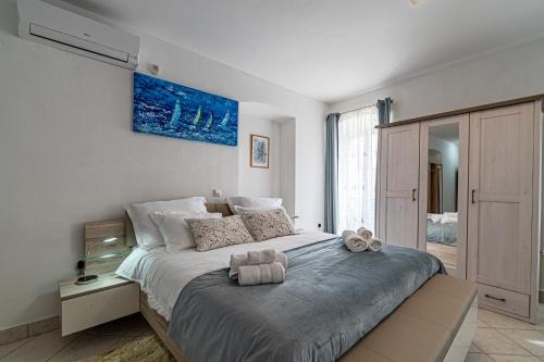 Cove Tri Zala (Zrnovo) Cama Y Desayuno | Room Ghetto