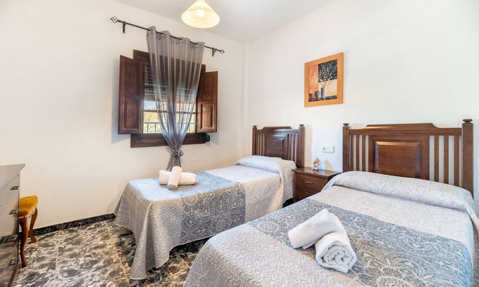 Guaro Apartamento | Habitación 'Habitación 8' con terraza compartida, Wi-Fi y aire acondicionado