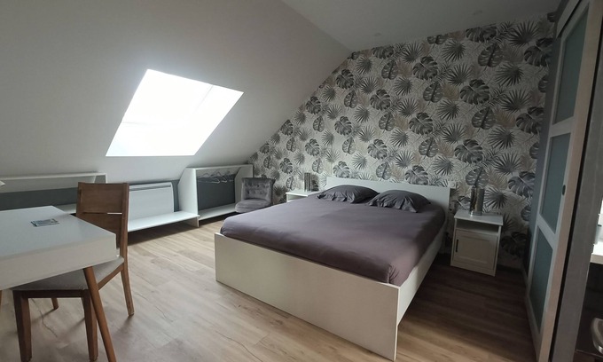 Ecommoy Apartamento | Room in 2-person apartment