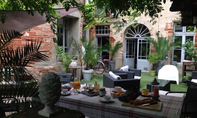 Moissac Casa | Habitación en Bed and Breakfast en el centro de la ciudad de Moissac