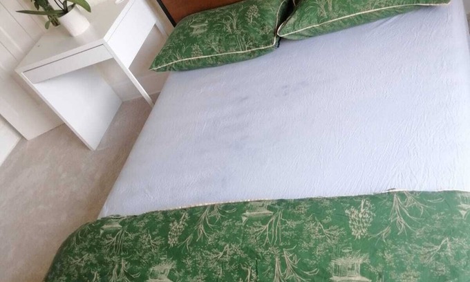 Gatley Casa | Room in Gatley