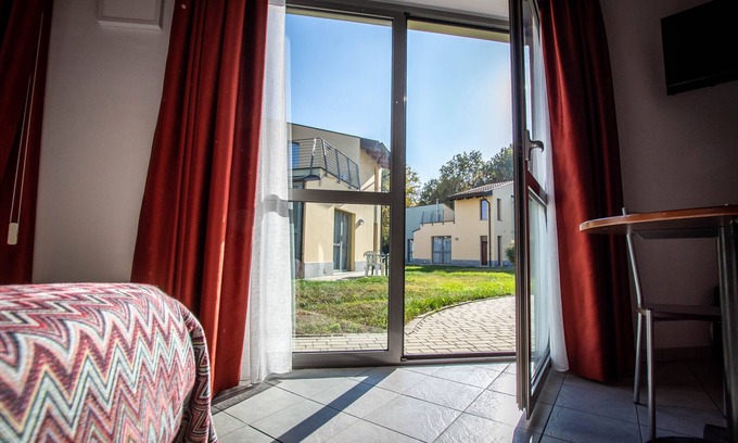Alba Casa | Room in Guest Room - Bright and Spacious Double-room