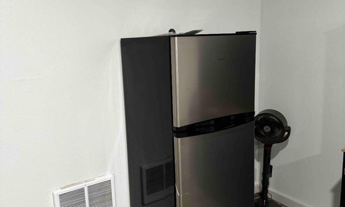 Idaho Falls Casa | Room in indoor riding arena. Laundry available, shared bathroom, free parking.