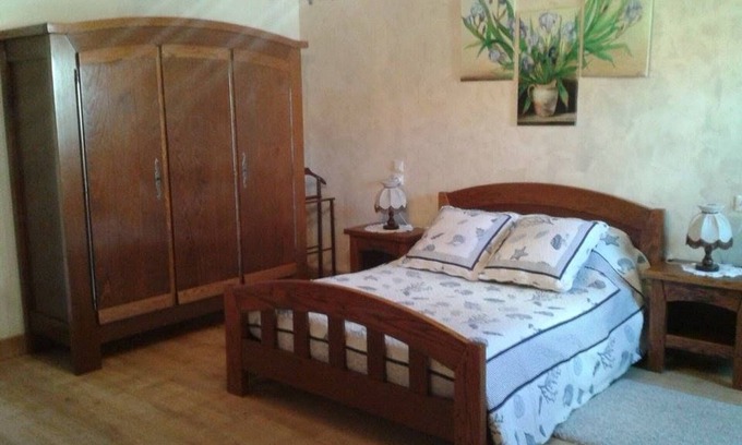 La Berthenoux Cama Y Desayuno | Habitación en granja renovada - Naturaleza y confort con parking
