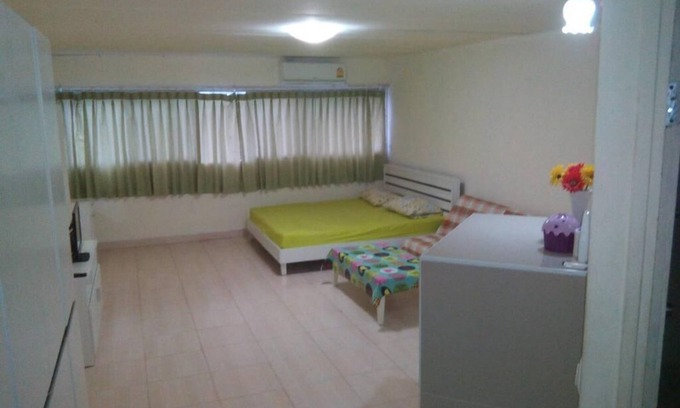 Ban Mai Casa | Room in Studio - Impact Don Mueang Bangkok Guest House For 3 Pax