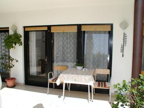 Vodice Casa | Room in Vodice with balcony, air conditioning, Wi-Fi (4826-2)