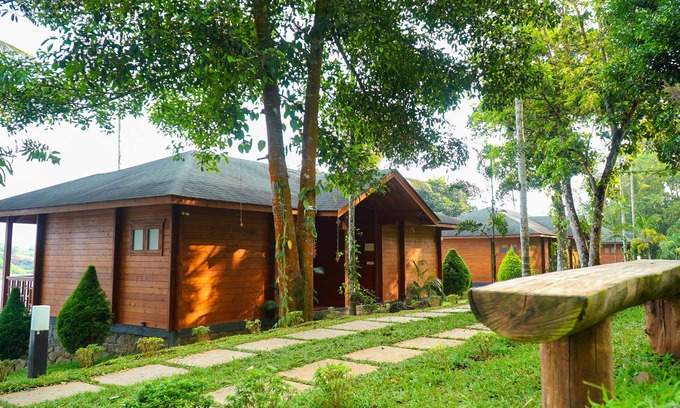 Vazhavatta Hotel | Room in Villa - Lakerose Wayanad Resort