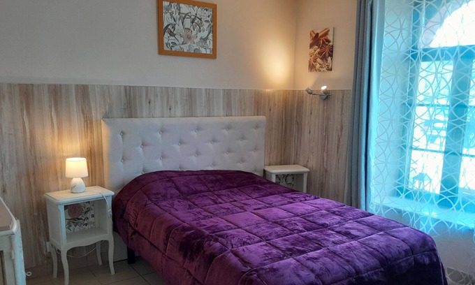 Fye Apartamento | Habitación 'Le Meslay N°1' con terraza compartida, jardín compartido y Wi-Fi