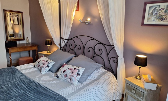 Fye Apartamento | Habitación 'Le Meslay N°2 - Chambre 2 Pers' con terraza compartida, jardín compartido y Wi-Fi