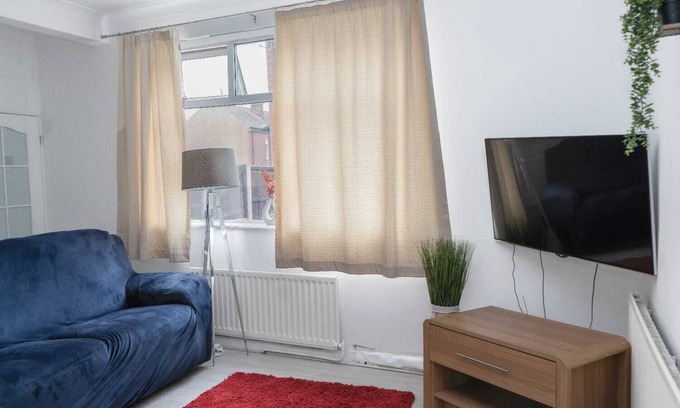 Leigh Casa | Room Number 2