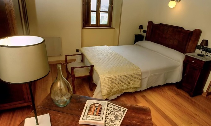 Mondonedo Apartamento | Room O Pozo with Mountain Views, Shared Terrace and Wi-Fi