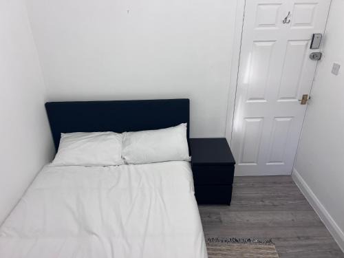 Radcliffe Casa | Room of Bliss