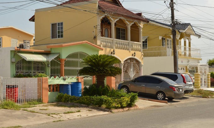 Caribbean Estates Casa | Habitaciones de vacaciones en un presupuesto cerca de la playa de Hellshire