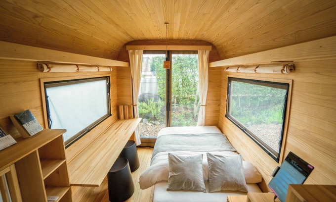 Utsunomiya Cabaña | Room only 1 night plan Wooden trailerstyle tiny house lodging bedding bed /Utsunomiya Tochigi