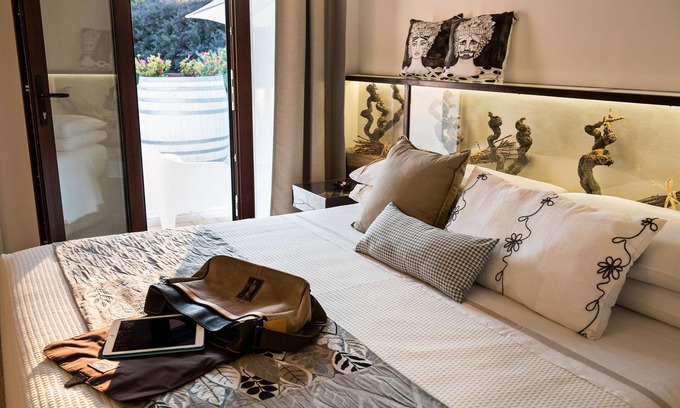 Ispica Apartamento | Habitación 'Riofavara Winery - Suite Vigna' con terraza privada, Wi-Fi y aire acondicionado
