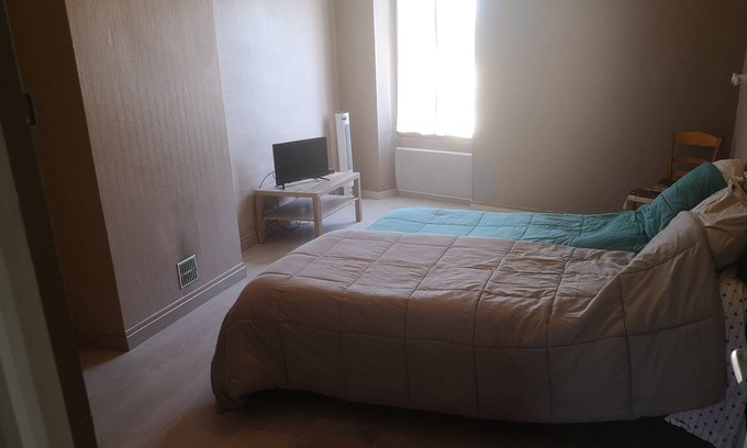 Sainpuits Casa | Room to rent