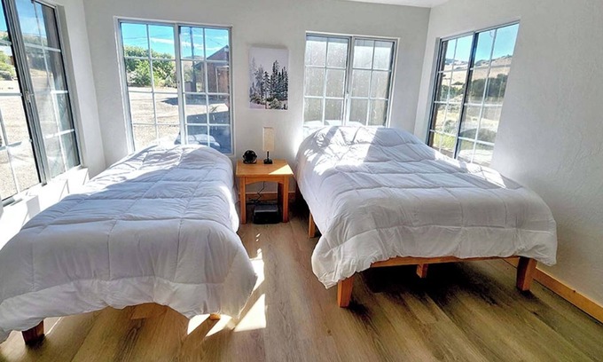 Maricopa Cabina | Room w/ floor-to-ceiling Window in Glamping Resort w/ Pet Park near Outdoor Fun