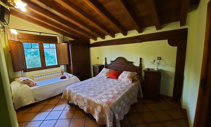 Valle de Carranza Apartamento | Habitación con vistas a la montaña, jardín compartido y Wi-Fi