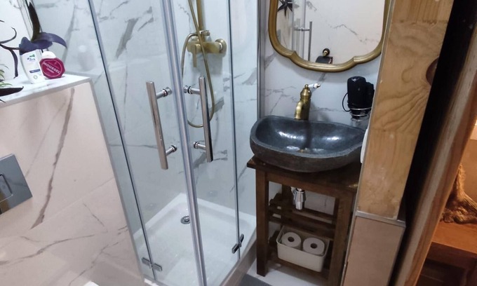 Torre Baro Casa | Room with private bathroom 2