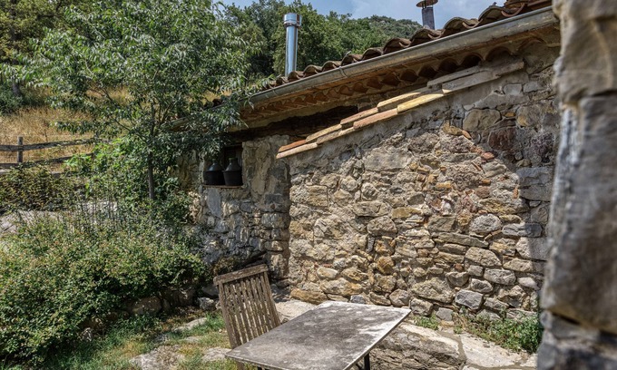 Montagut Apartamento | Habitación 'Xarel-lo' con vistas a la montaña, piscina compartida y terraza compartida