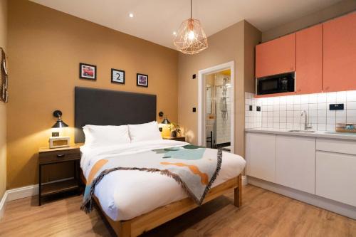 Hammersmith Broadway Apartamento | room2 London Hammersmith Townhouse