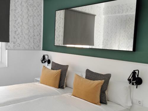 Historical Center Cama Y Desayuno | Room27- city center