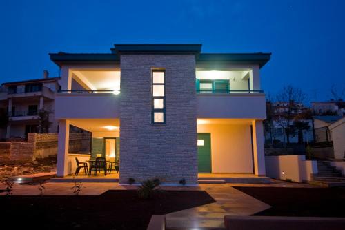 Pjescana Uvala Apartamento | Rooms and Apartments Villa Dama