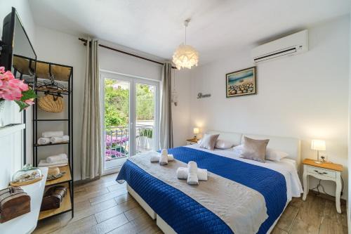 Cove Makarac (Milna) Casa | Rooms Anna