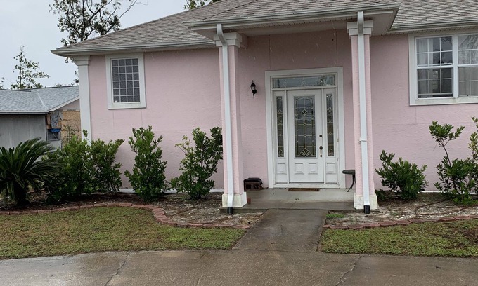 Callaway Casa | Rooms near Tyndall/Callaway