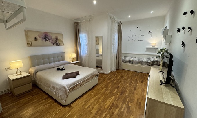 Esquerra de l'Eixample Apartamento | Rooms Nuevo Arago