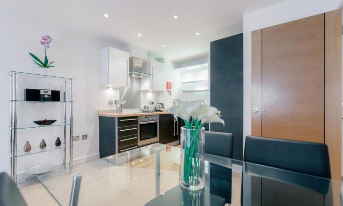 Guildford Apartamento | Roomspace Serviced Apartments - Abbot's Yard